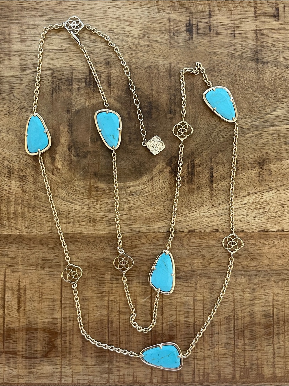 Kendra Scott turquoise and gold necklace